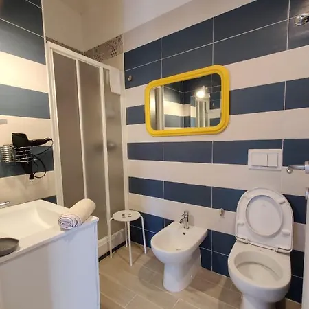 Le Stanze Di Adele Oda ve Kahvaltı LʼAquila